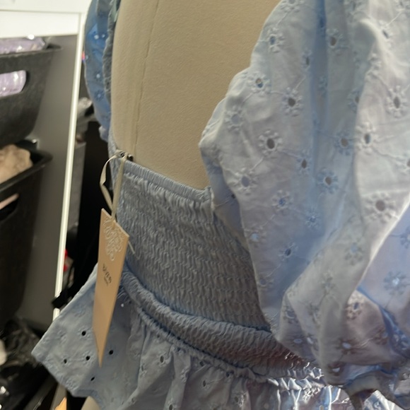 Baby Blue Top - Picture 3 of 4